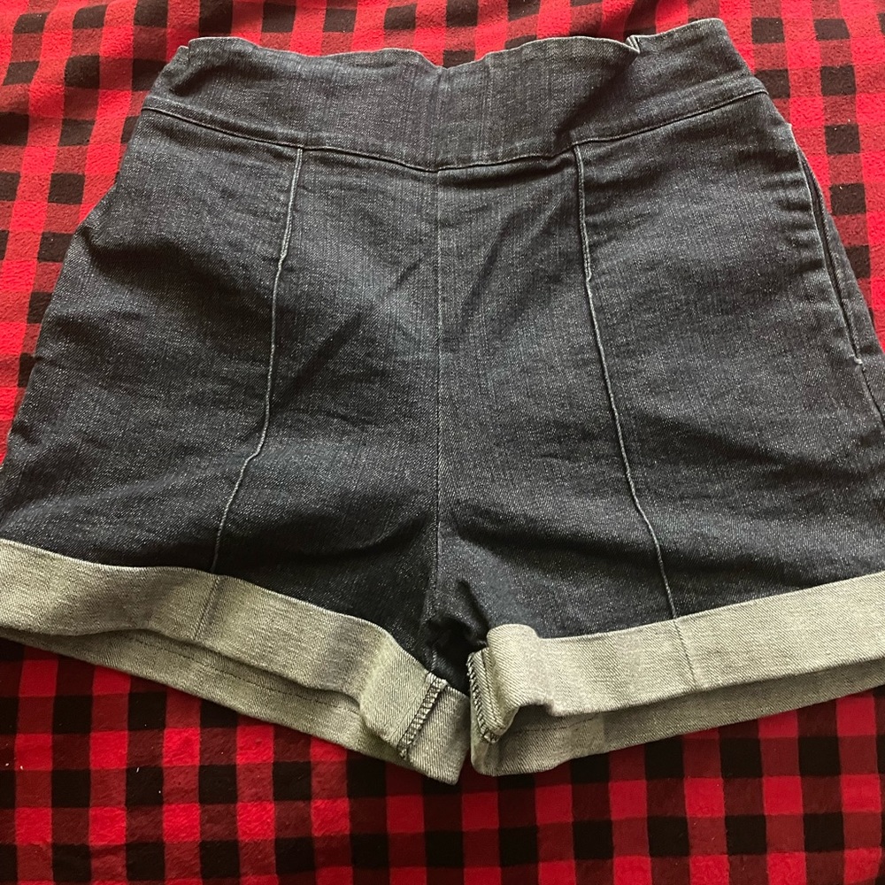 Pinup Couture Dark Denim High-Waist Cuffed Shorts